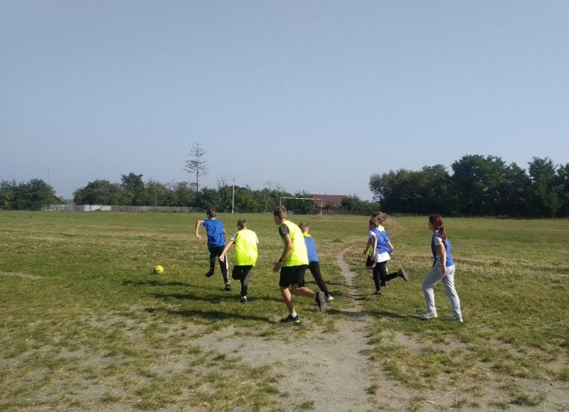 Пліч-опліч (4)